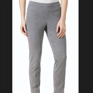 NWT Alfani houndstooth black & white slacks.